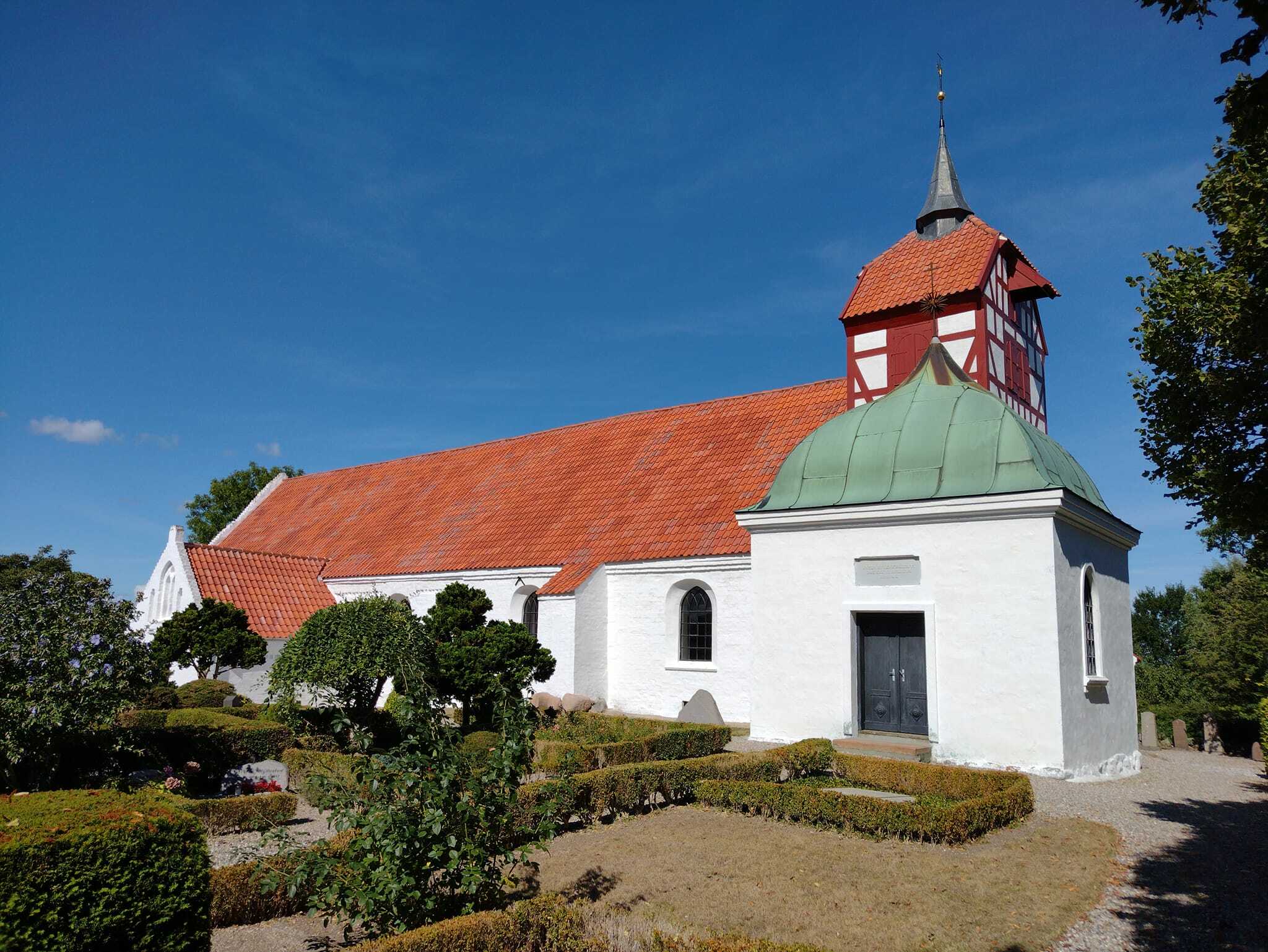 Viby-kirke-1.jpg